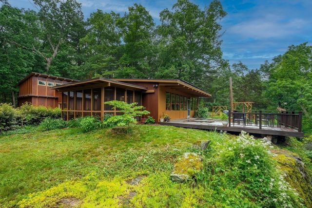 141 Old County Road, Lincoln, MA 01773