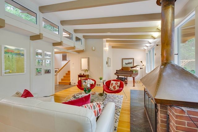 141 Old County Road, Lincoln, MA 01773