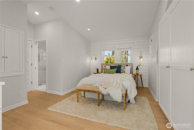 2200 41st Ave SW, Seattle, WA 98116