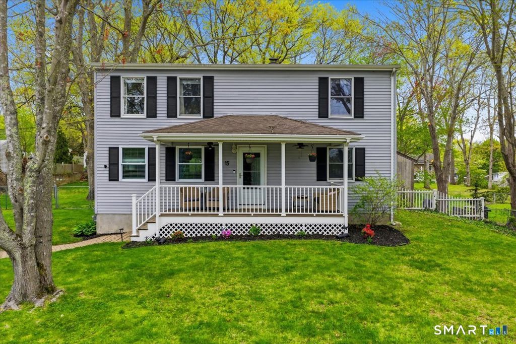 15 Massachusetts Road, Montville, CT 06370