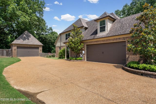 5702 Chessie Drive, Olive Branch, MS 38654