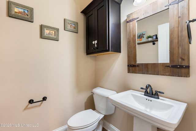 5702 Chessie Drive, Olive Branch, MS 38654
