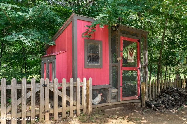 5702 Chessie Drive, Olive Branch, MS 38654