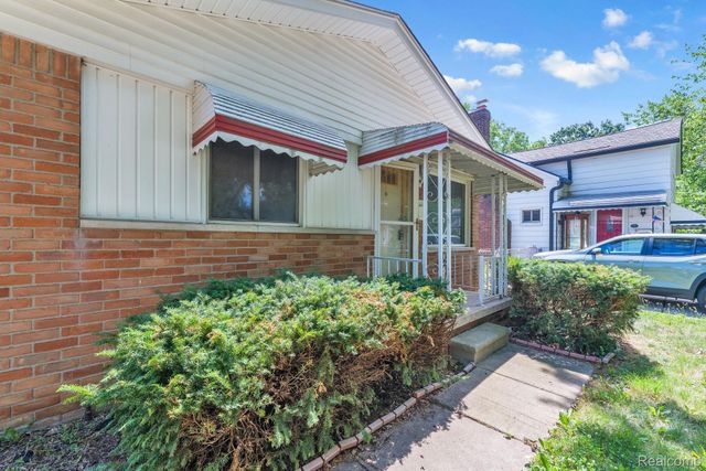 4461 Mayfair Street, Dearborn Heights, MI 48125