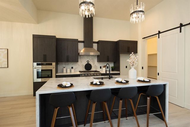 10318 Fox Borough Dr, Oakdale, CA 95361