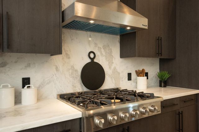 10318 Fox Borough Dr, Oakdale, CA 95361