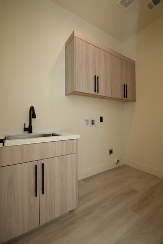 10318 Fox Borough Dr, Oakdale, CA 95361