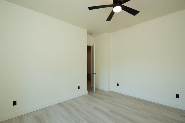 10318 Fox Borough Dr, Oakdale, CA 95361