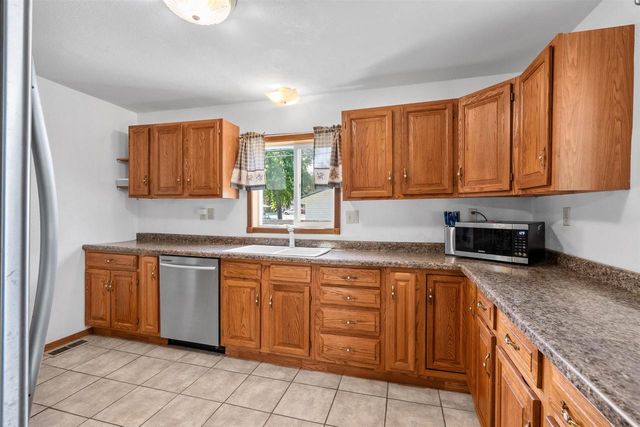 17 N 5TH STREET, Winneconne, WI 54986