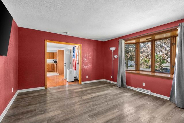 17 N 5TH STREET, Winneconne, WI 54986