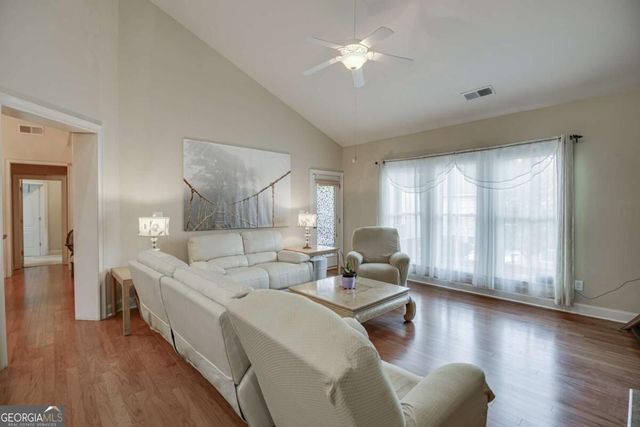1560 Woodall Trace, Alpharetta, GA 30004