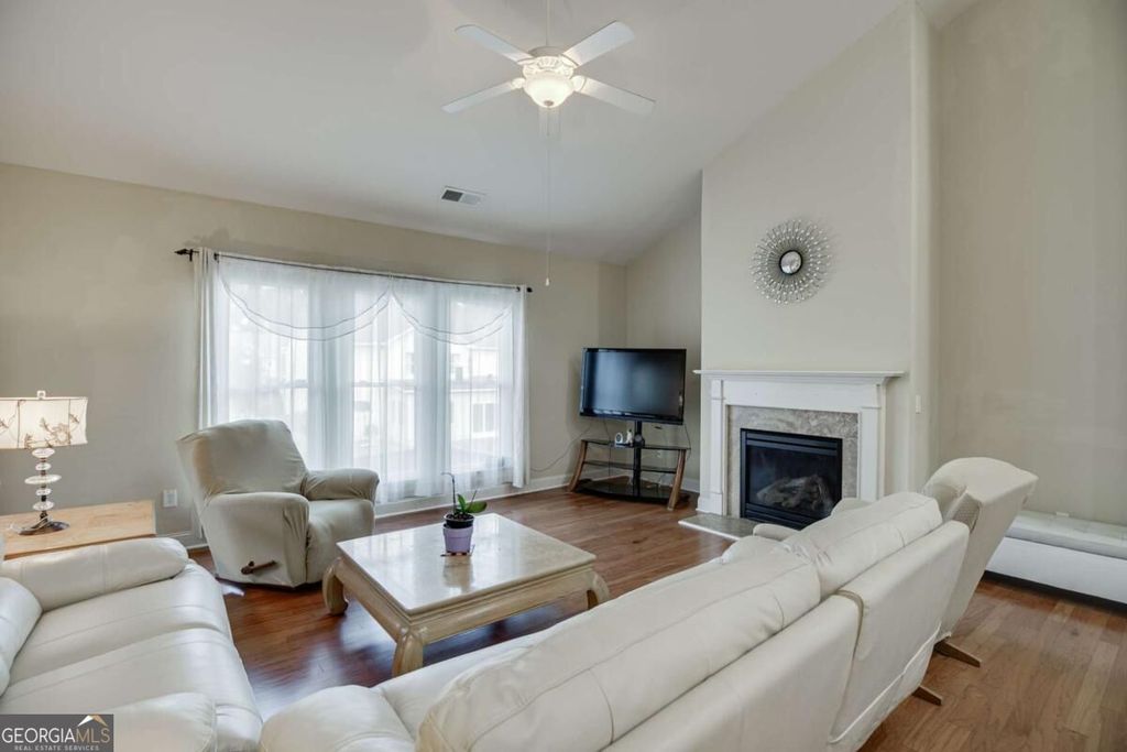 1560 Woodall Trace, Alpharetta, GA 30004 — photo 4