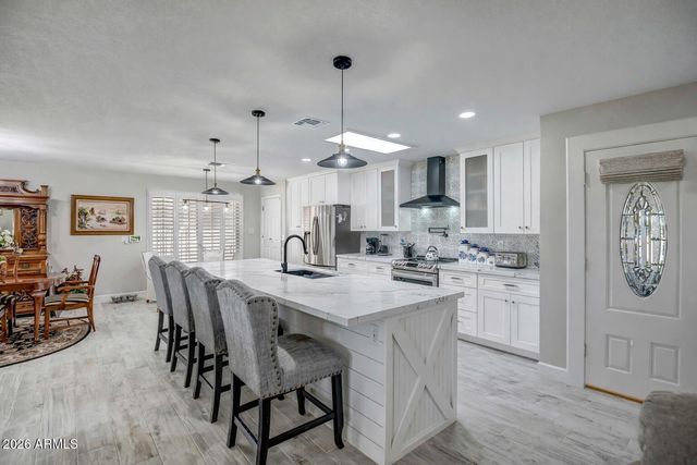 18414 N 104TH Avenue, Sun City, AZ 85373