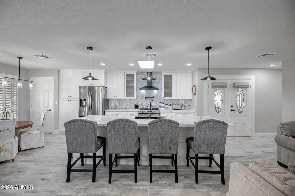 18414 N 104TH Avenue, Sun City, AZ 85373