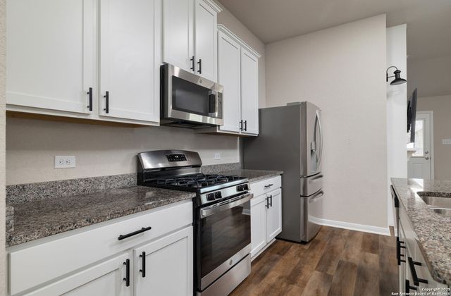 6808 Cetera Crossing, Converse, TX 78109