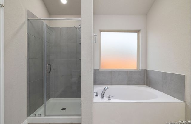 6808 Cetera Crossing, Converse, TX 78109