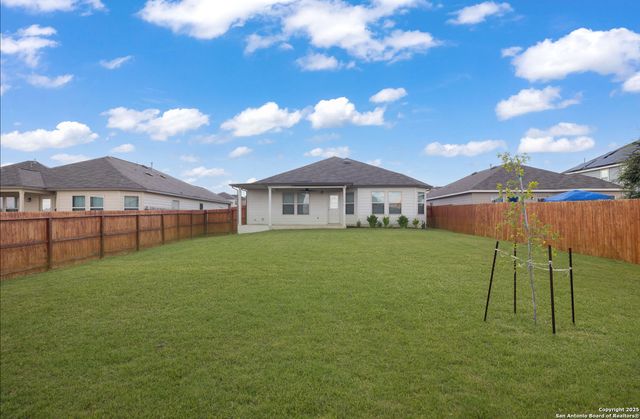 6808 Cetera Crossing, Converse, TX 78109