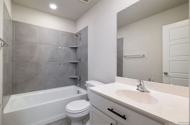 6808 Cetera Crossing, Converse, TX 78109