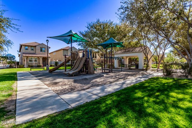 4459 E SKOUSEN Street, Gilbert, AZ 85295