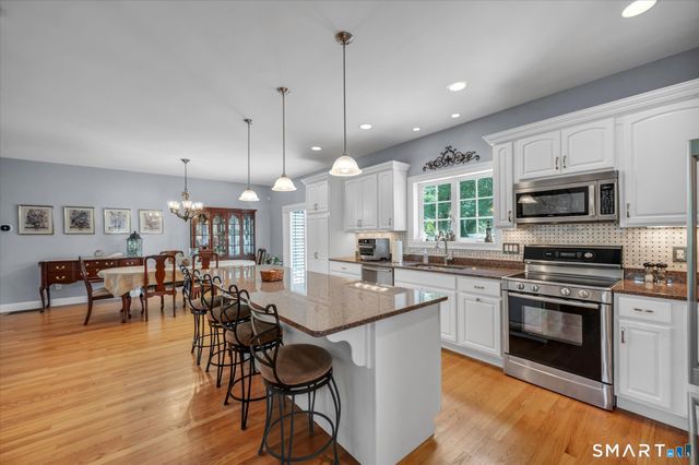 80 Acre Way, Southington, CT 06489