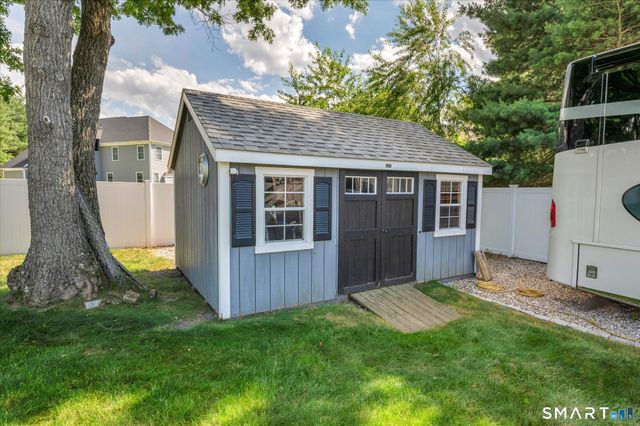80 Acre Way, Southington, CT 06489
