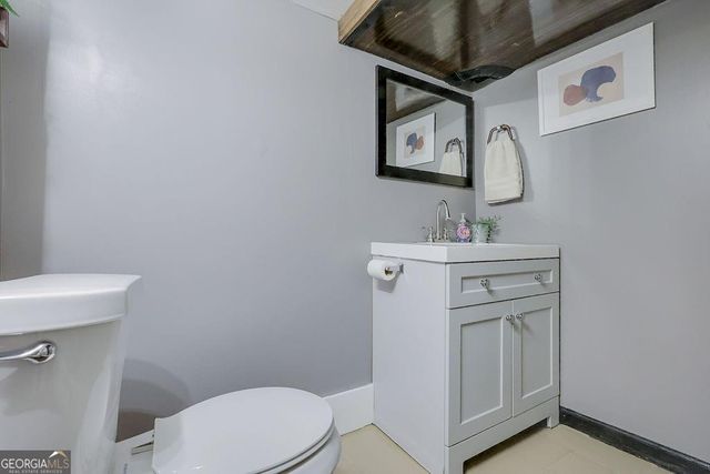647 Alfred Road NW, Atlanta, GA 30331