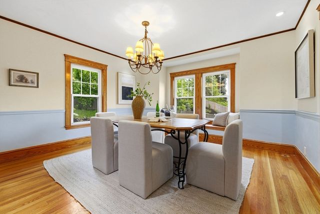 15 Ellis St, Woburn, MA 01801