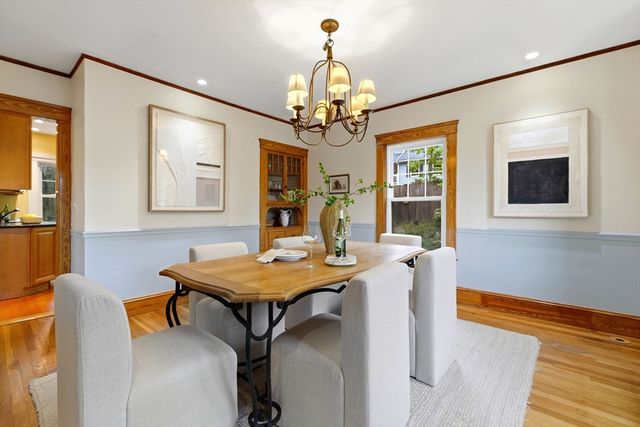 15 Ellis St, Woburn, MA 01801
