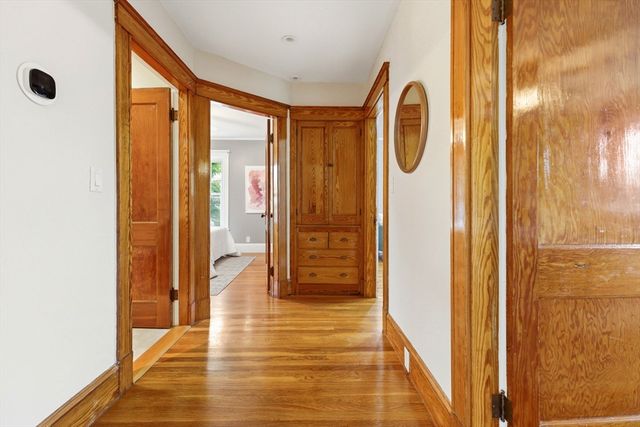 15 Ellis St, Woburn, MA 01801