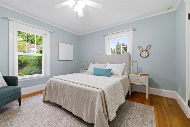 15 Ellis St, Woburn, MA 01801