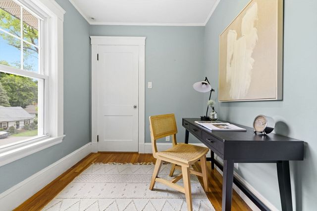 15 Ellis St, Woburn, MA 01801