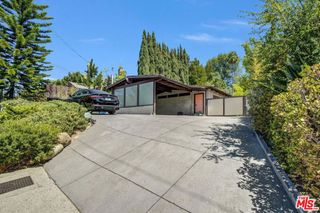 1547 Cerro Gordo Street, Los Angeles, CA 90026