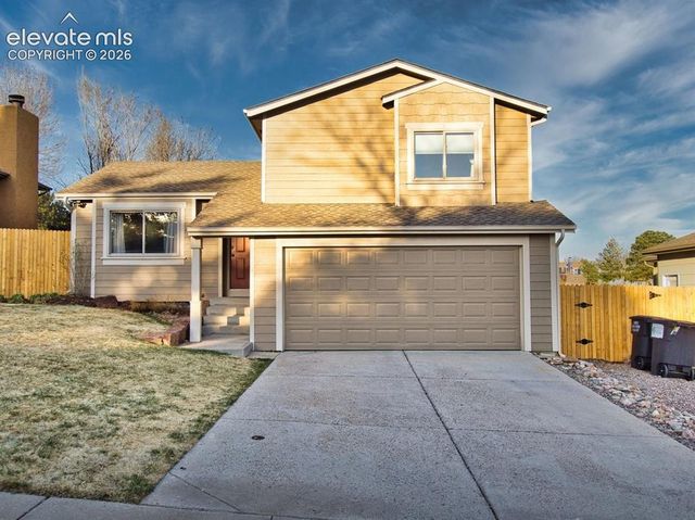 7155 Alpenwood Way, Colorado Springs, CO 80918