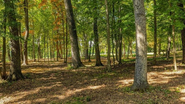 N67W31186 CHENEQUA CIRCLE, Hartland, WI 53029