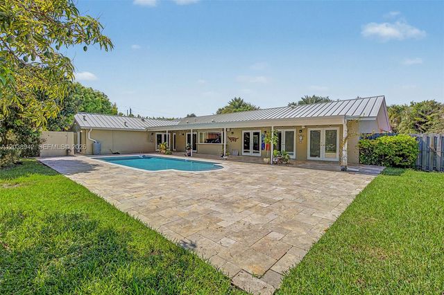 8021 SW 162nd Street, Palmetto Bay, FL 33157