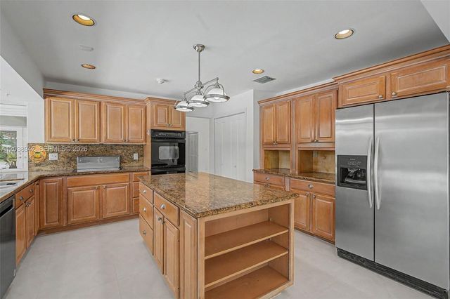 8021 SW 162nd Street, Palmetto Bay, FL 33157