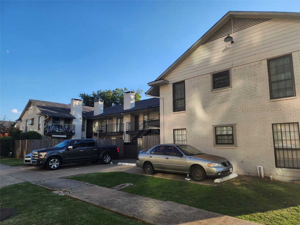 1603 N Garrett Avenue 204, Dallas, TX 75206