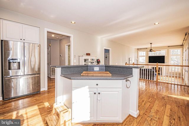 9507 ASHBURY PL, Frederick, MD 21701