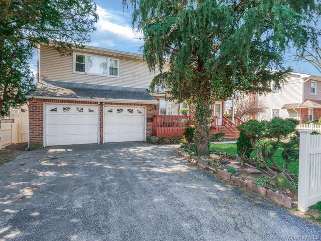 1543 Sweetman Avenue, Elmont, NY 11003