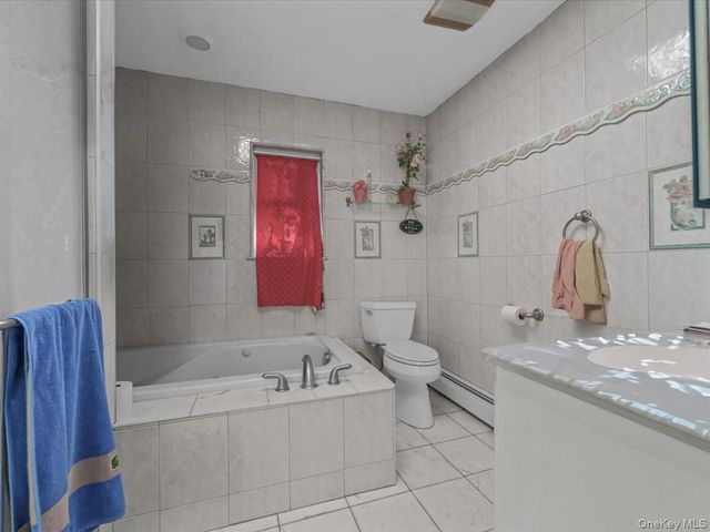 1543 Sweetman Avenue, Elmont, NY 11003