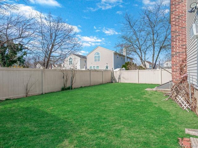 1543 Sweetman Avenue, Elmont, NY 11003