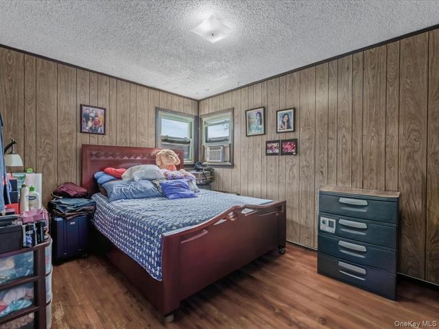 1543 Sweetman Avenue, Elmont, NY 11003