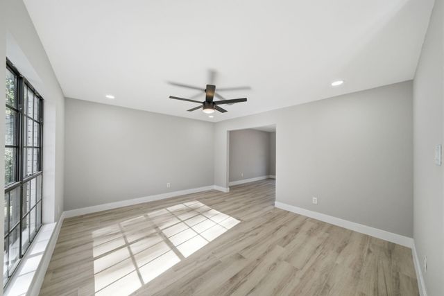 22 Cricket Hollow Place, Spring, TX 77381