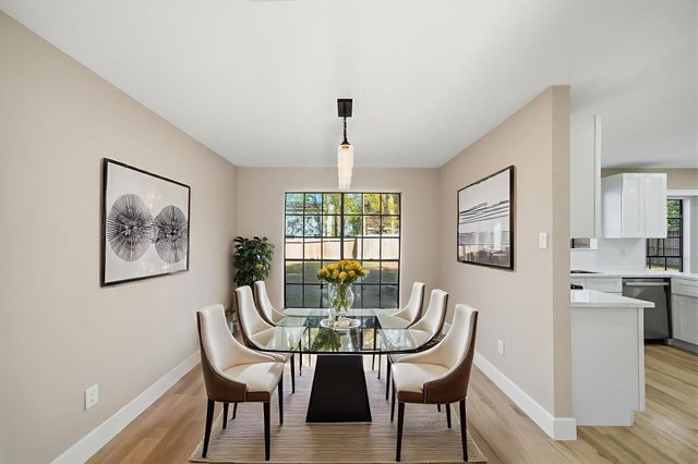 22 Cricket Hollow Place, Spring, TX 77381