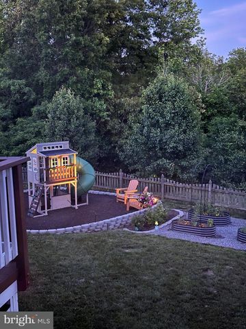 9529 LAUREL OAK DR, Fredericksburg, VA 22407