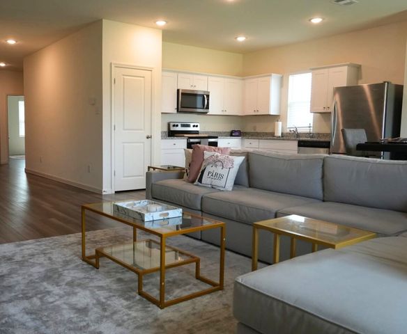 13420 Hiskey Drive, Fort Worth, TX 76052