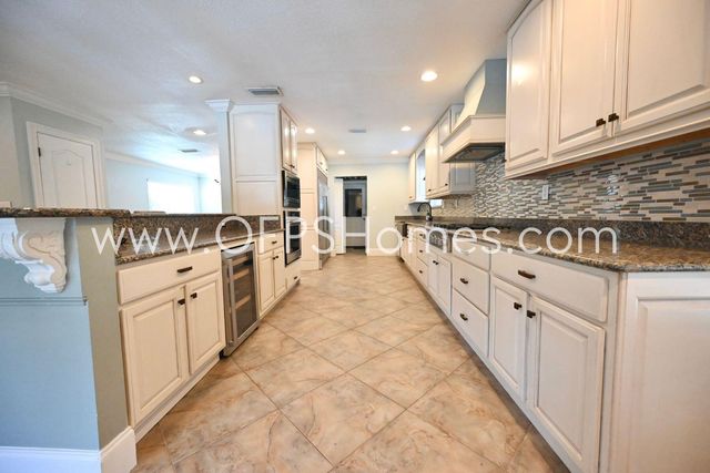 78 E Country Club Drive, Destin, FL 32541