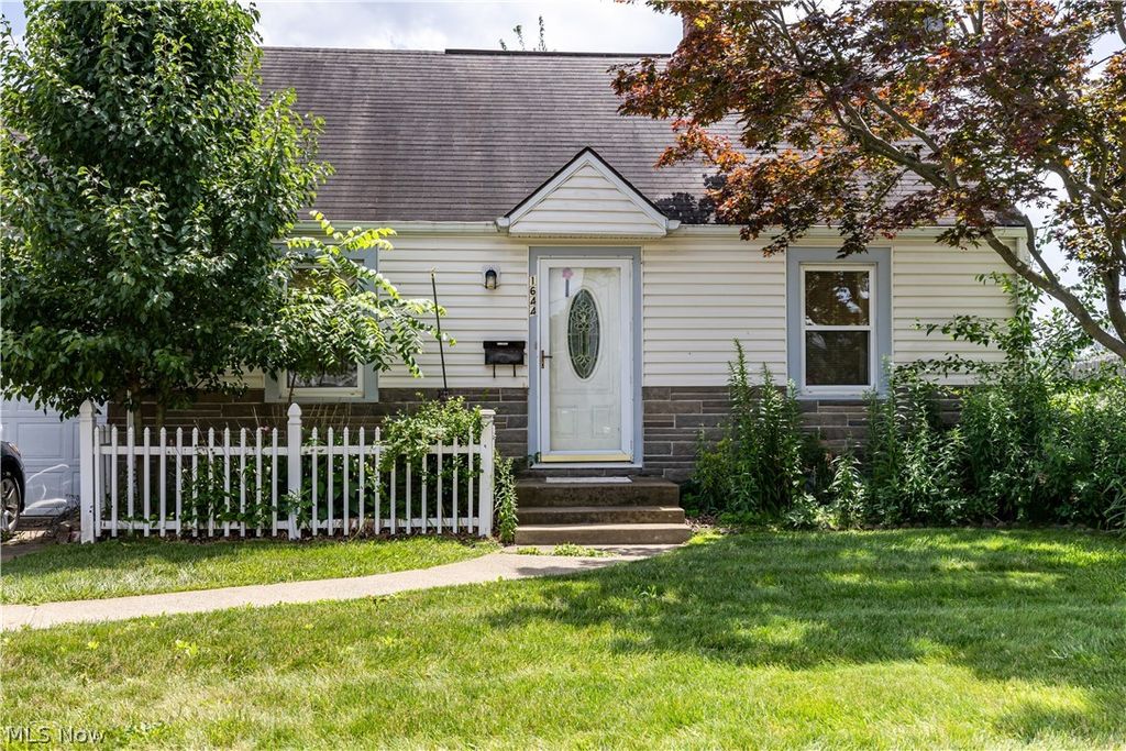 1644 37th Street NW, Canton, OH 44709