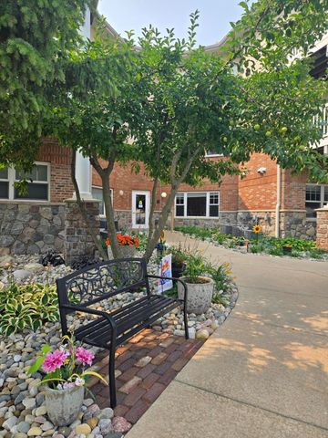 301 N Lake Street 104, Cadillac, MI 49601