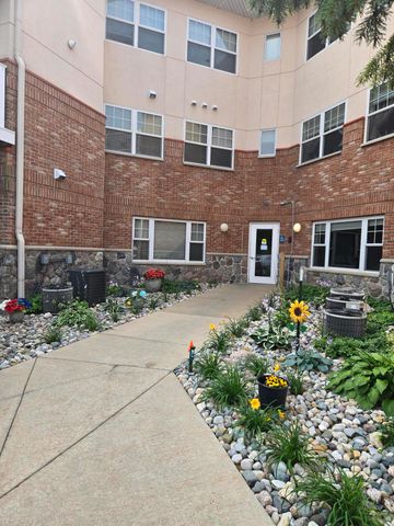 301 N Lake Street 104, Cadillac, MI 49601